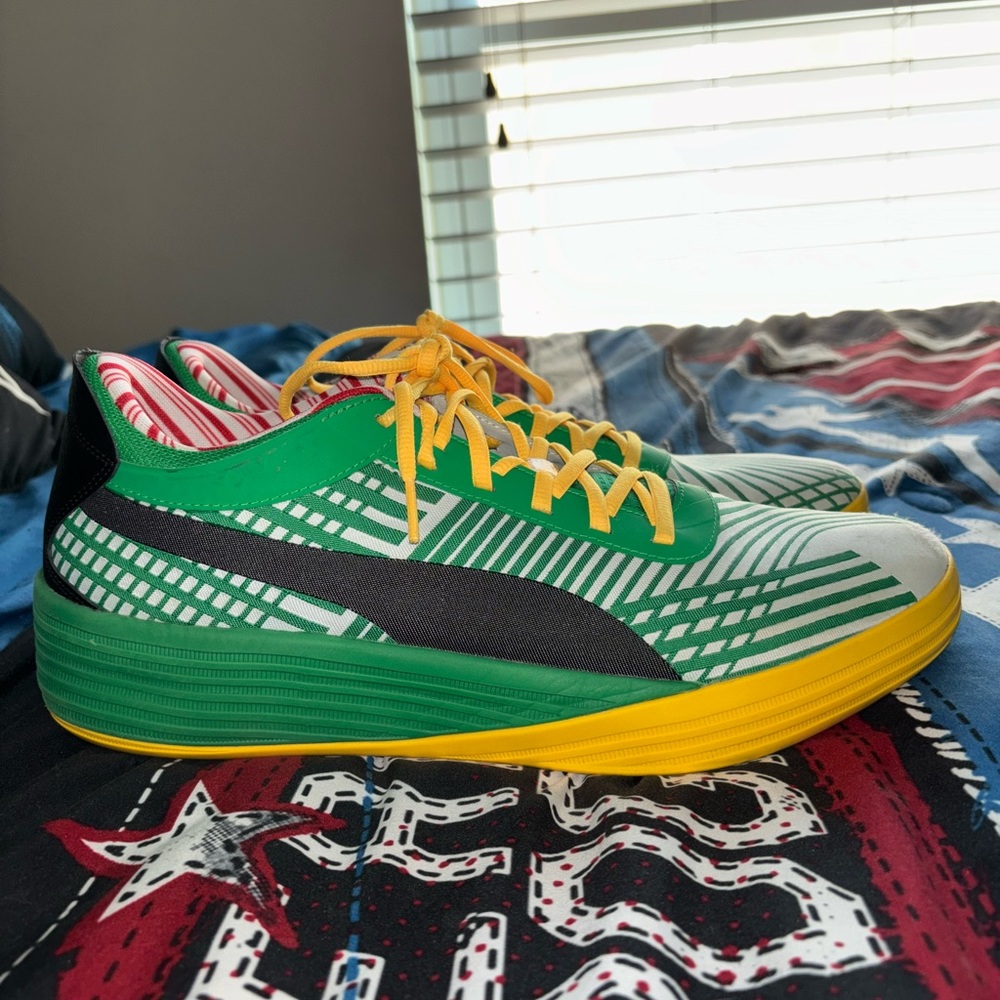 Puma Clyde Elf size 14 Basketball Shoes